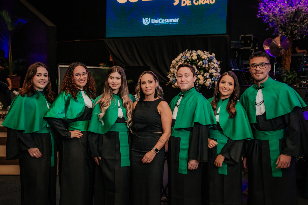 Fotografia de Formatura por André Bertogna — Colação de Grau Leonardo, foto 4 de 8